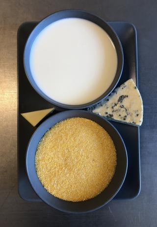 Käsepolenta mit Paradeisersalat 2