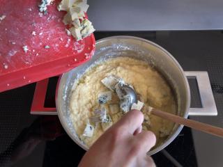Käsepolenta mit Paradeisersalat 3