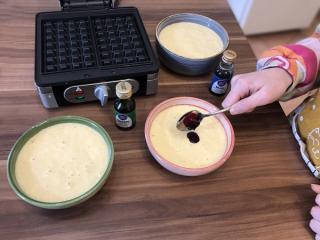 Teig färben Bunte Waffeln