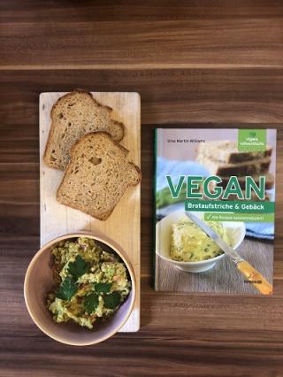 Guacamole mit Buch